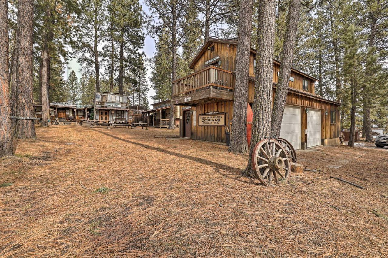 Rustic Western Home Walk To Winchester Lake! Екстериор снимка